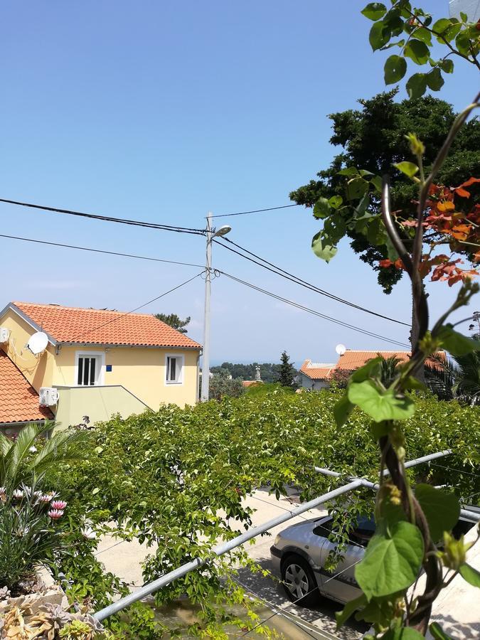 Apartment Neno - Terrace & Parking Veli Lošinj Екстериор снимка