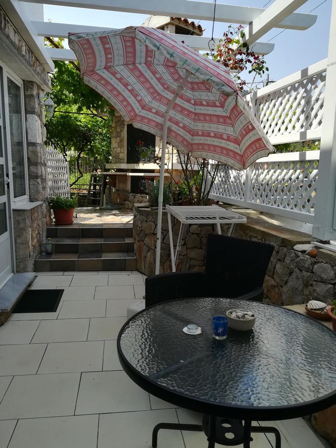 Apartment Neno - Terrace & Parking Veli Lošinj Екстериор снимка